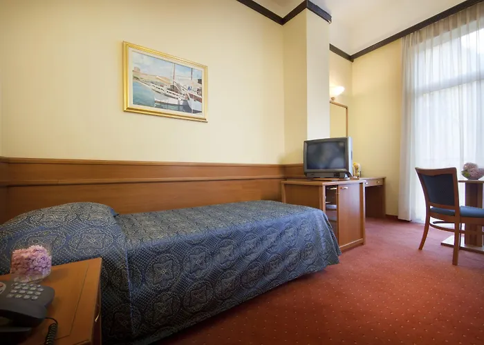 Kristal - By Liburnia & Отель Опатия