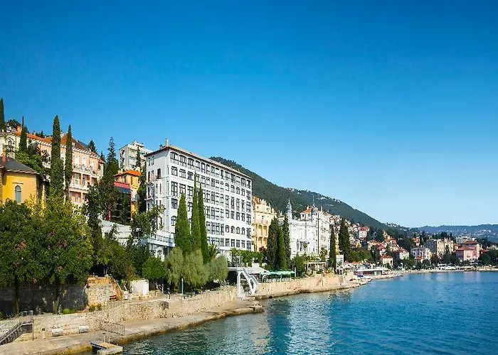 Отель Kristal - By Liburnia &